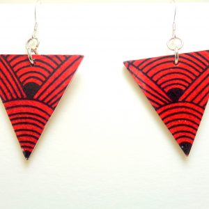 Boucles d'oreille en carton - Triangles - Rouge noeuds - Argent 925 – Image 2