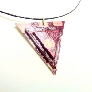 Pendentif triangle en carton - Bordeaux à pois/Bordeaux