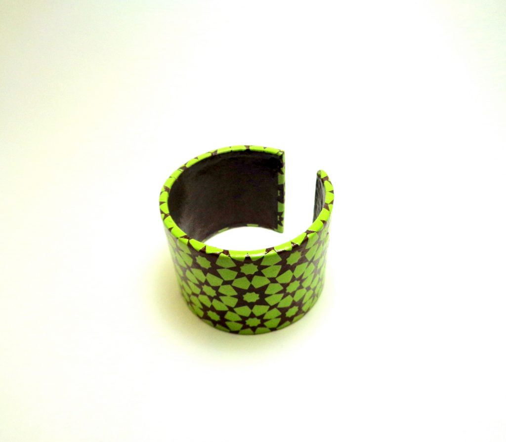 Bracelet manchette en carton - Vert étoile