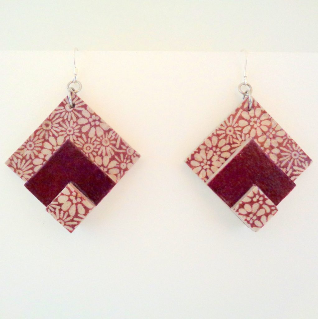 Boucles d'oreille en carton - grand losange- Fleurs bordeaux/Bordeaux - Argent 925
