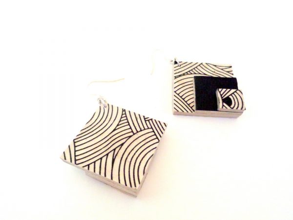 Boucles d'oreille en carton - grand losange- Blanc noeuds/Noir - Argent 925