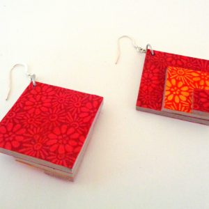 Boucles d'oreille en carton - grand losange - Fleurs rouge et orange - Argent 925 – Image 2