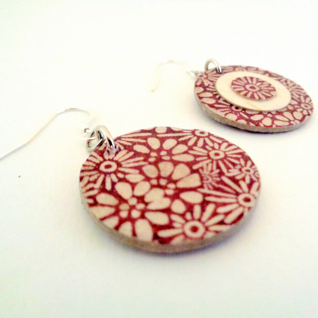 Boucles d'oreille en carton - Petites rondes X3 - Fleurs bordeaux/Blanc - Argent 925