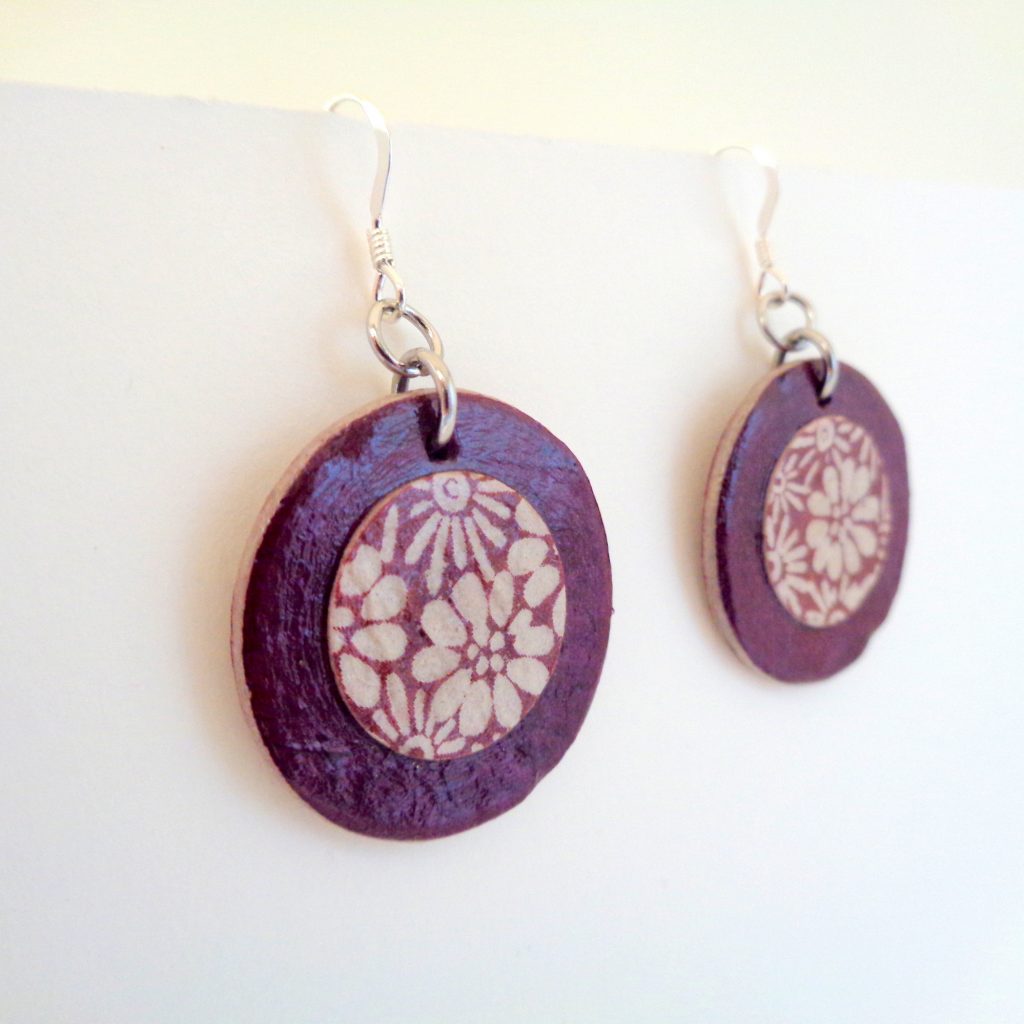 Boucles d'oreille en carton - Petites Rondes X2 - Bordeaux/Fleurs bordeaux - Argent 925