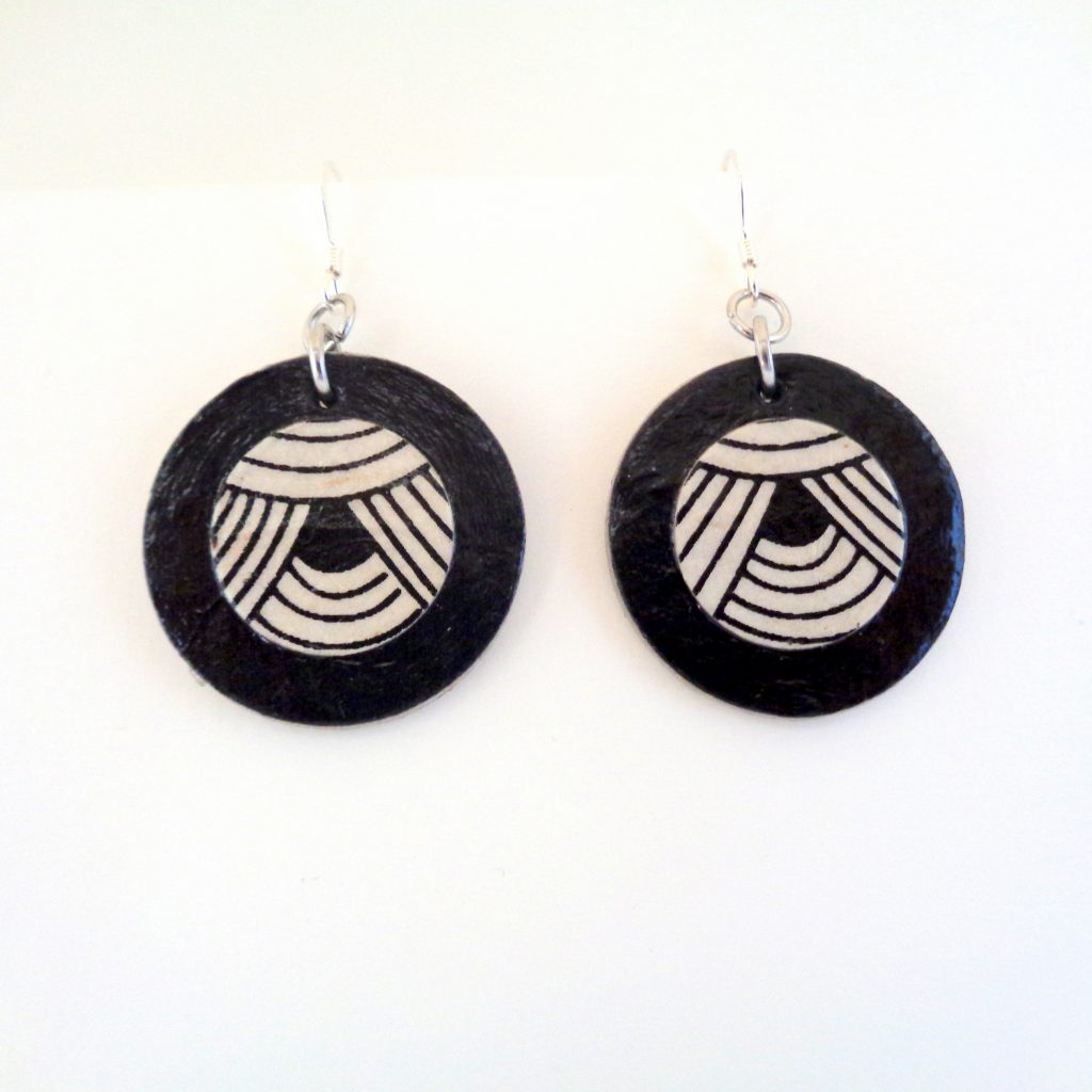 Boucles d'oreille en carton - Petites Rondes X2 - Noir/Blanc Nœuds - Argent 925