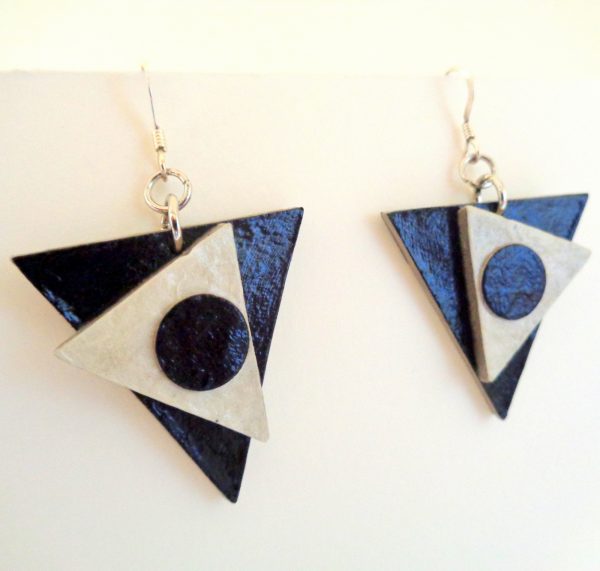 Boucles d'oreille en carton - Triangles décalés - Noir/Blanc - Argent 925