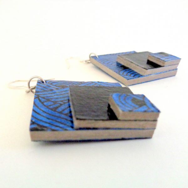 Boucles d'oreille en carton - grand losange - Bleu noeuds/Noir - Argent 925