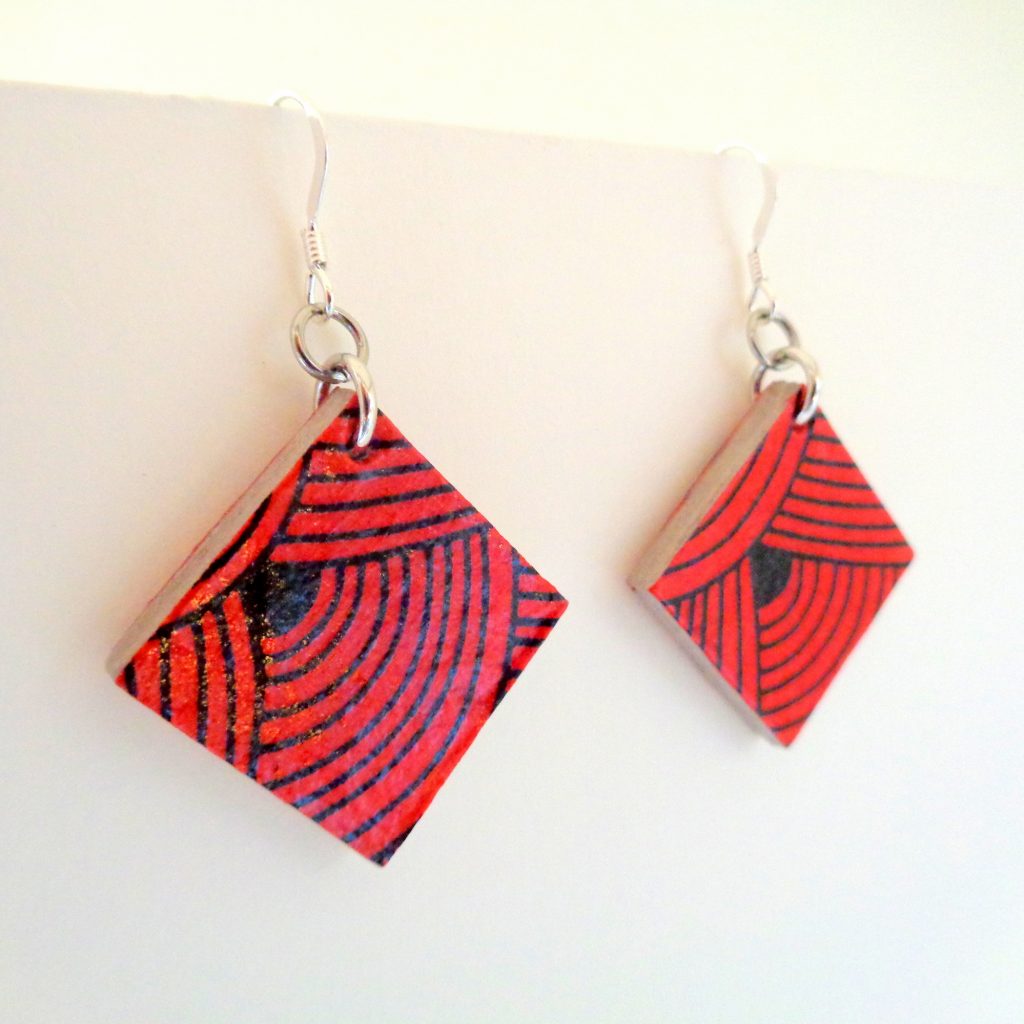 Boucles d'oreille en carton - Petit carré - Rouge Nœuds - Argent 925