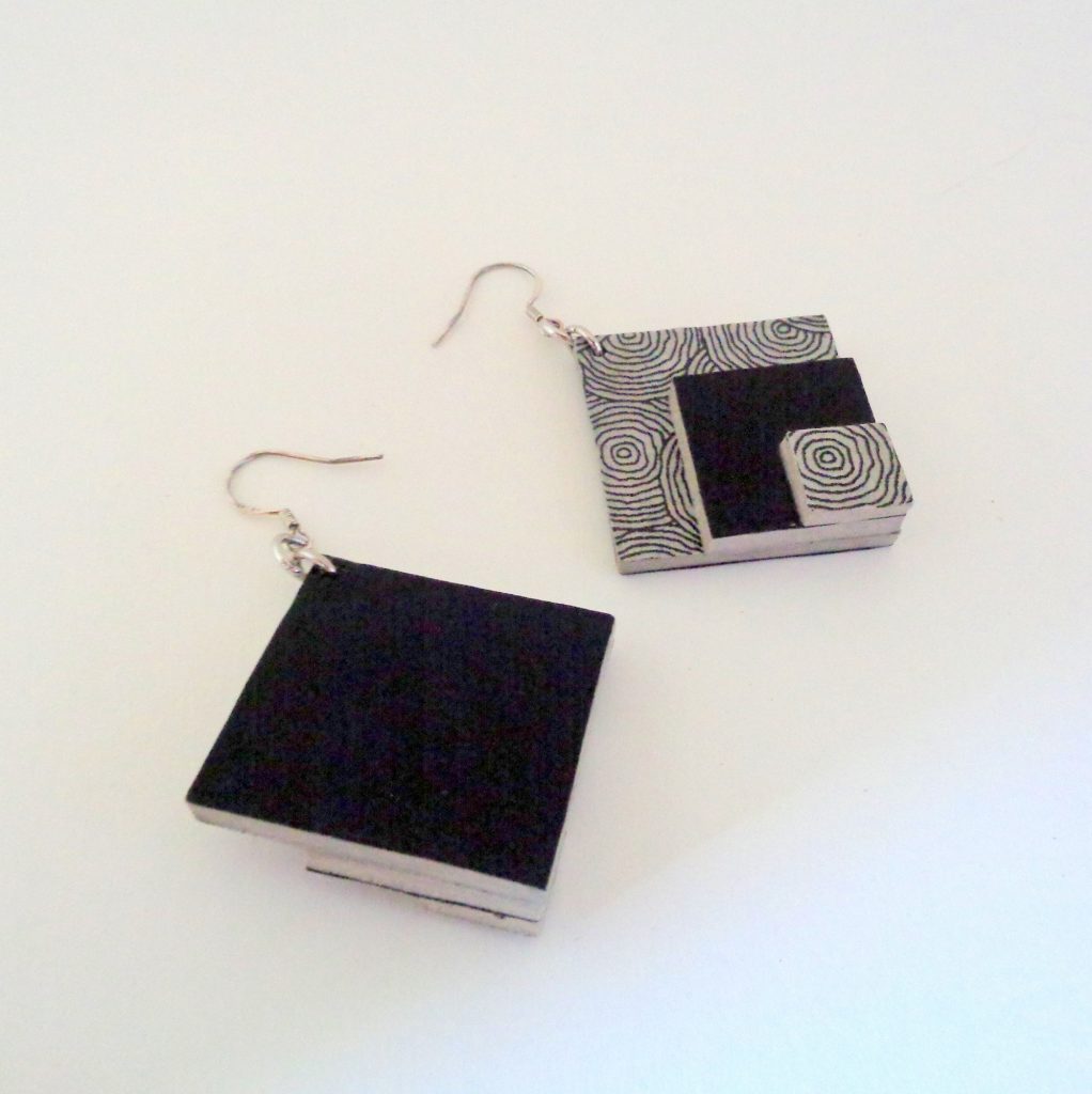 Boucles d'oreille en carton - grand losange - Cercles gris/Noir - Argent 925