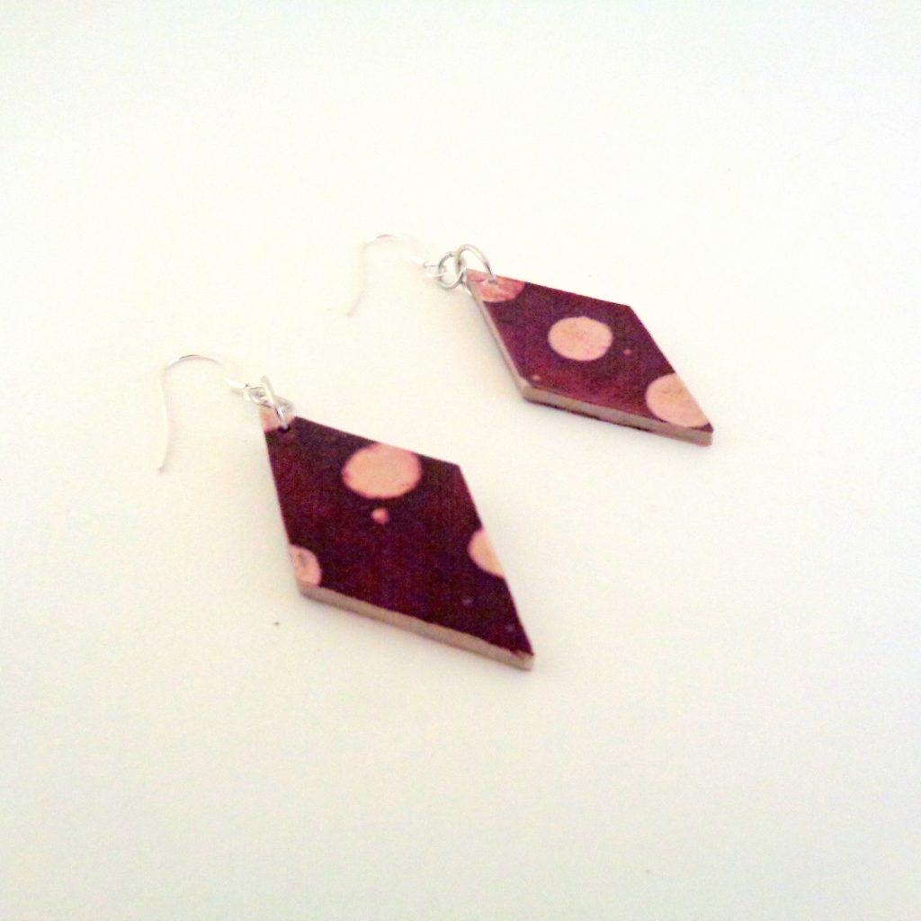 Boucles d'oreille en carton - Losange - Bordeaux pois - Argent 925