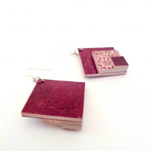 Boucles d'oreille en carton - grand losange - Bordeaux/Fleurs bordeaux - Argent 925 – Image 3