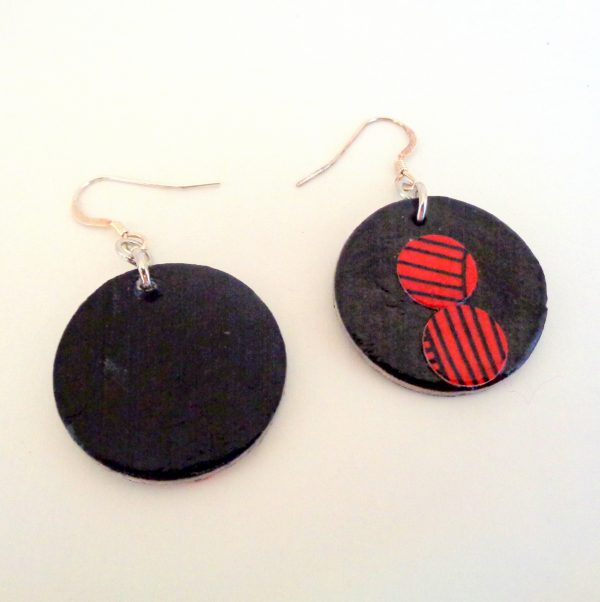 Boucles d'oreille en carton - Petites gouttes - Noir/Rouge noeuds - Argent 925