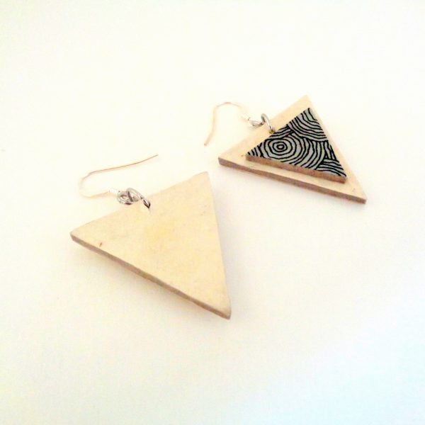 Boucles d'oreille en carton - Triangle - Blanc/Cercles gris - Argent 925