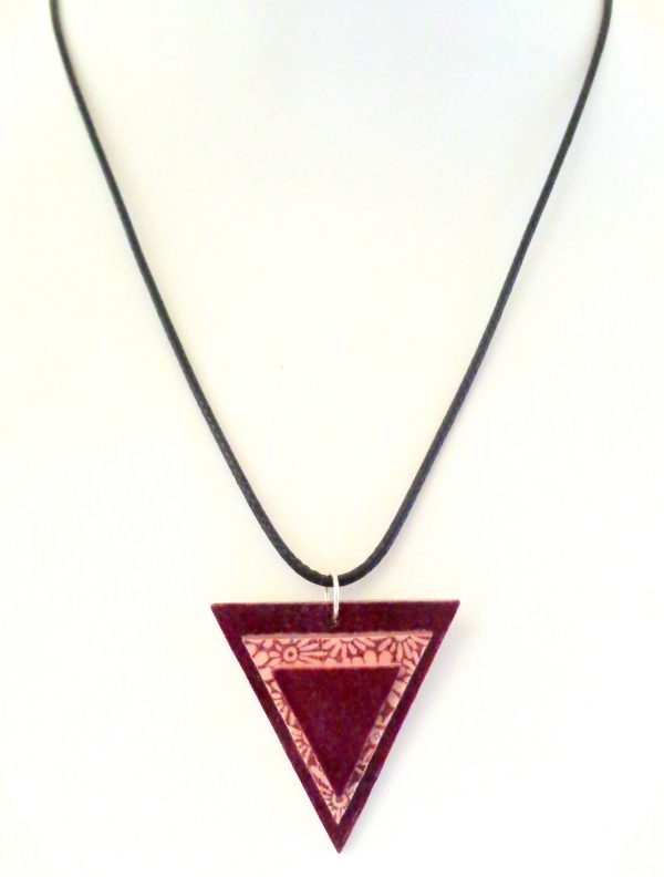 Pendentif triangle en carton - Bordeaux/Fleurs bordeaux