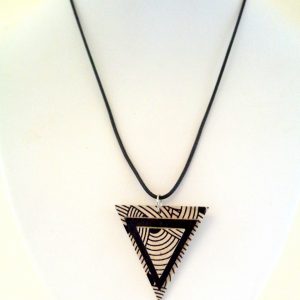 Pendentif triangle en carton - Blanc Nœud/Noir – Image 3