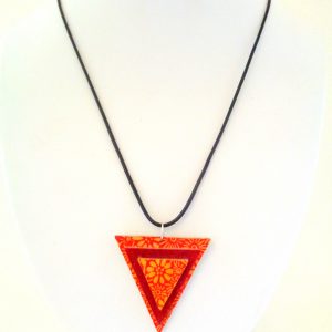 Pendentif triangle en carton - Fleurs orange/Rouge carmin – Image 3