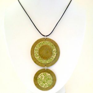 Pendentif long ronds en carton - Vert olive/vert fleurs – Image 4