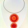 Pendentif long ronds en carton - Fleurs orange/Rouge carmin – Image 2