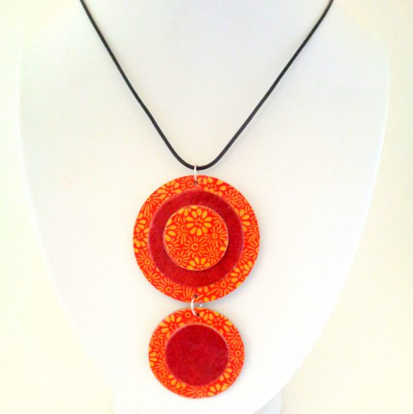 Pendentif long ronds en carton - Fleurs orange/Rouge carmin