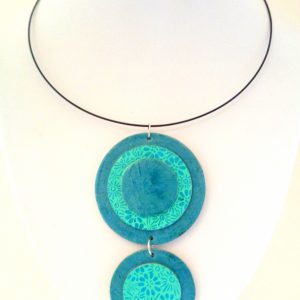 Pendentif long ronds en carton - Bleu turquoise/Fleurs bleues – Image 4