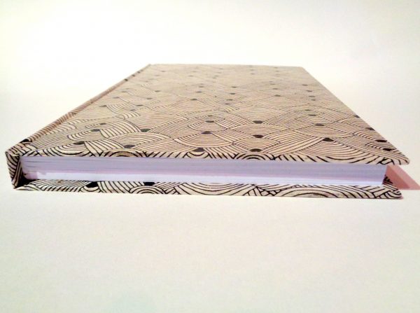 Carnet A5 - 15,5 cm X 22 cm - "Blanc nœuds" - 160 pages blanches