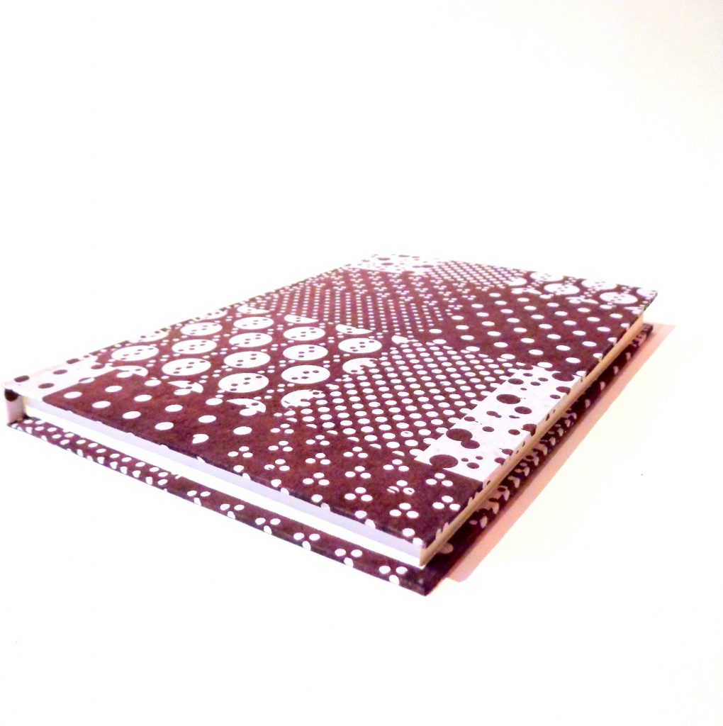 Carnet A5 - 15,5 cm X 22 cm - "Marron et blanc" - 160 pages blanches -