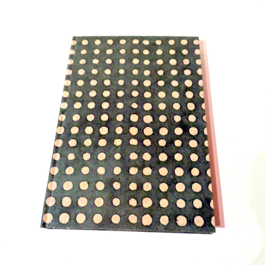 Carnet A5 - 15,5 cm X 22 cm - "Gris à pois blancs" - 160 pages blanches