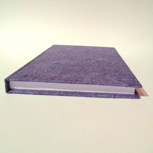 Carnet A5 - 15,5 cm X 22 cm - "Lavande" - 160 pages blanches -