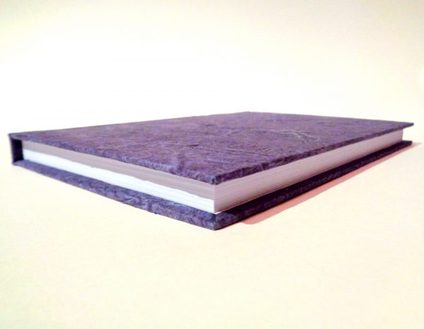 Carnet A5 - 15,5 cm X 22 cm - "Lavande" - 160 pages blanches -