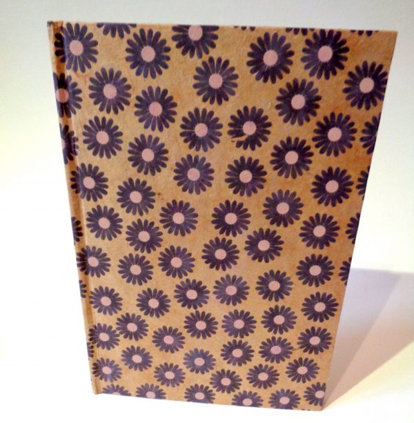 Carnet A5 - 15,5 cm X 22 cm - "Marguerites marron" - 160 pages