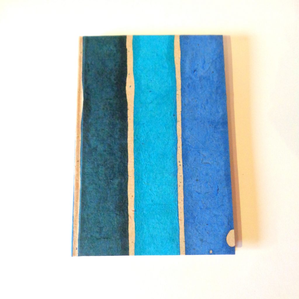 Carnet A5 - 15,5 cm X 22 cm - "Bleu à rayures" - 144 pages- Ligné
