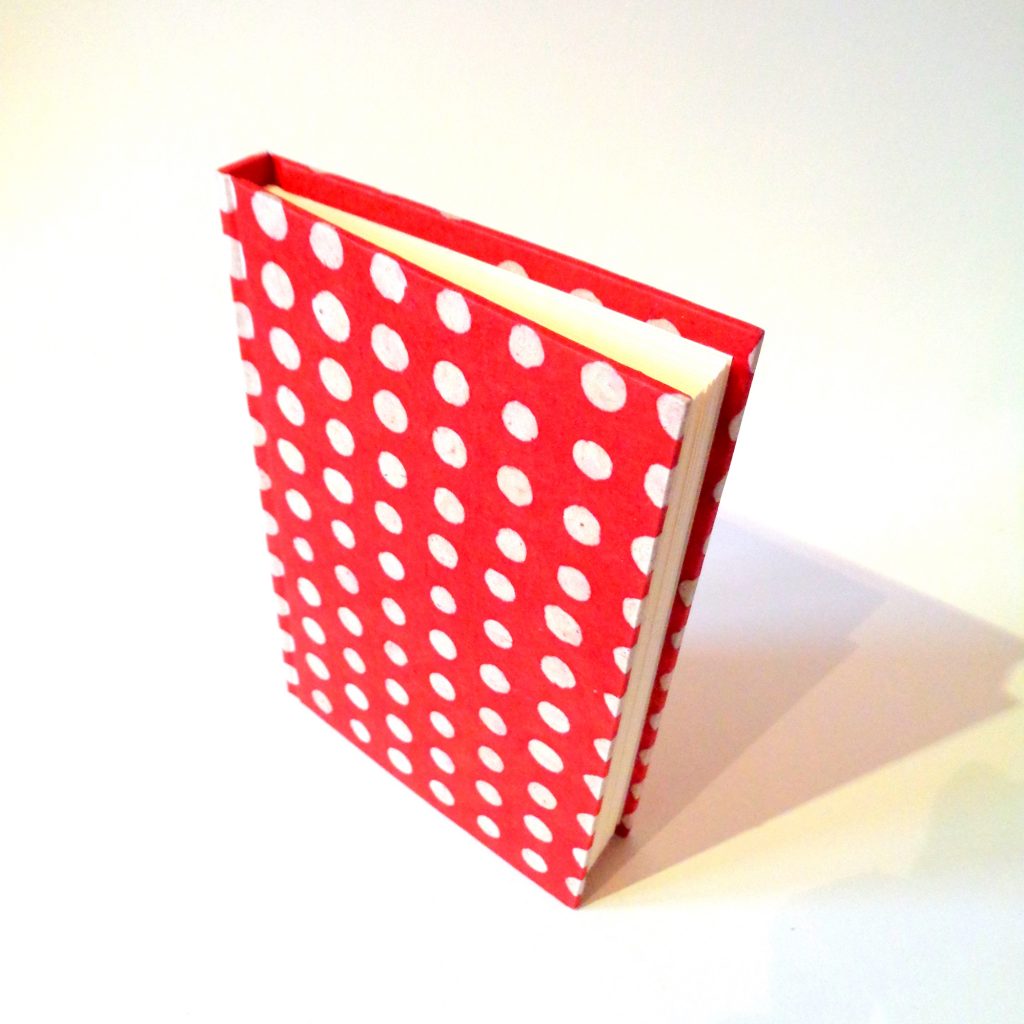 Carnet de poche - 11 cm x 16 cm - "Rouge à pois blancs" - 128 pages - Ligné