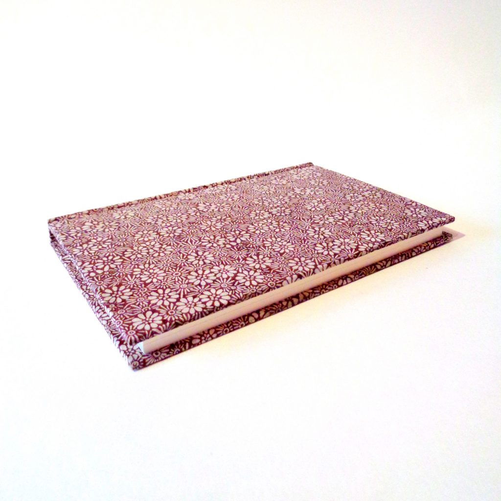 Carnet de poche - 11 cm x 16 cm - "Bordeaux Fleuri" - 128 pages - Ligné