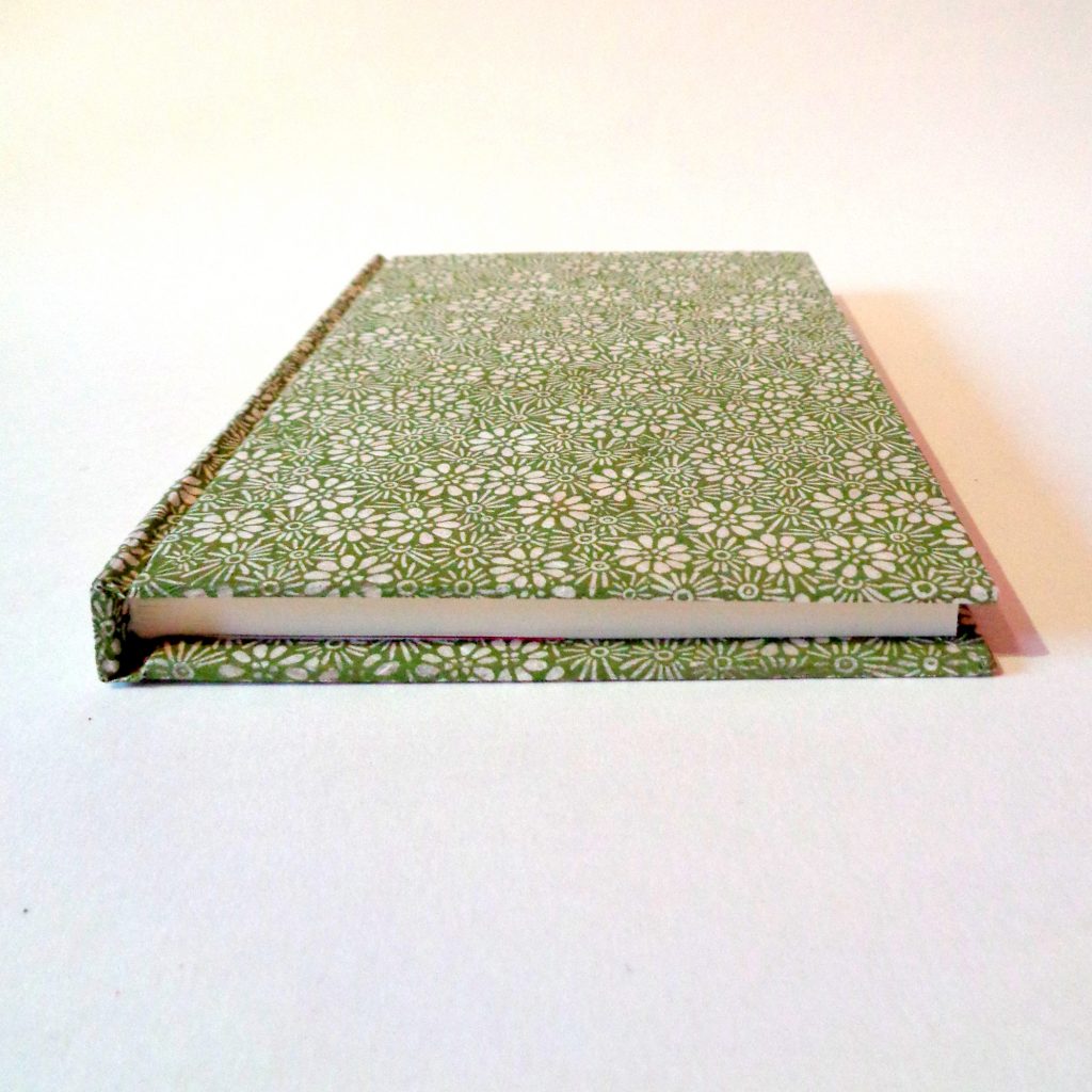 Carnet de poche - 11 cm x 16 cm - "Vert à fleurs" - 144 pages