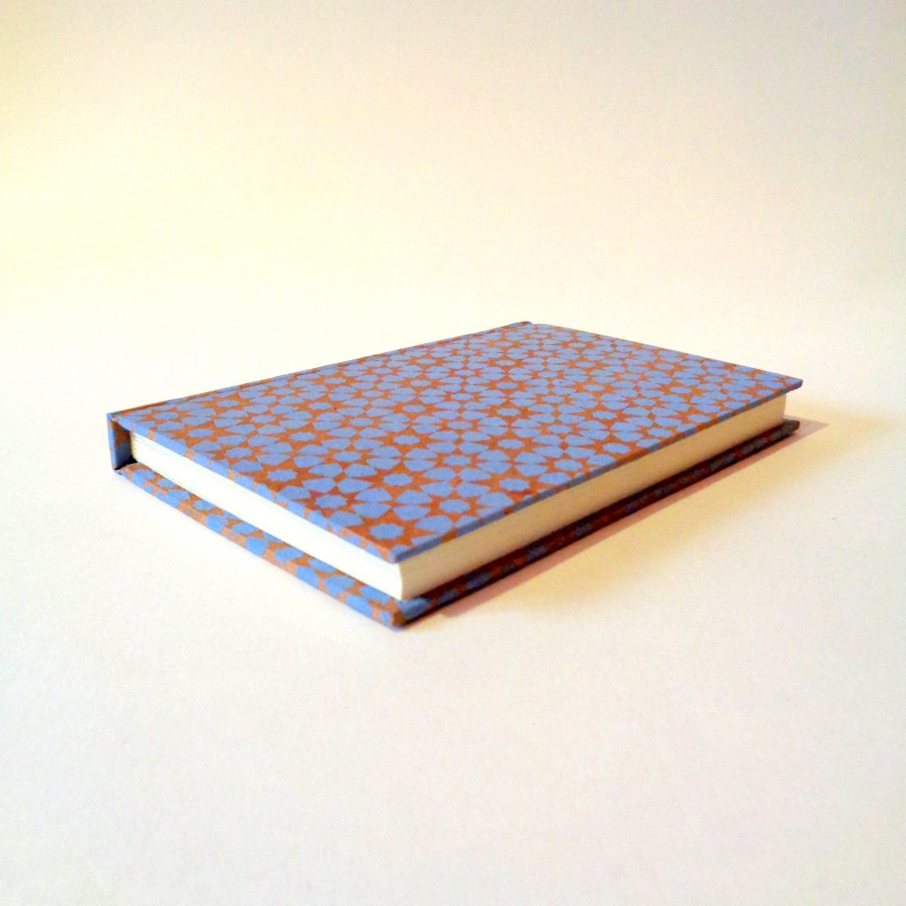Carnet de poche - 11 cm x 16 cm - "Bleu étoilé" - 128 pages - Ligné