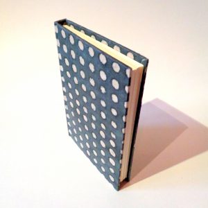 Carnet de poche - 11 cm x 16 cm - "Gris à pois blancs" - 128 pages - Ligné – Image 3