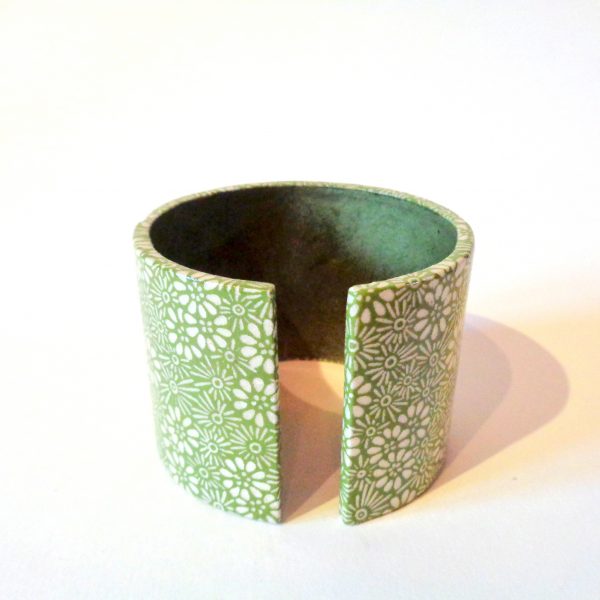 Bracelet manchette en carton - Vert à fleurs