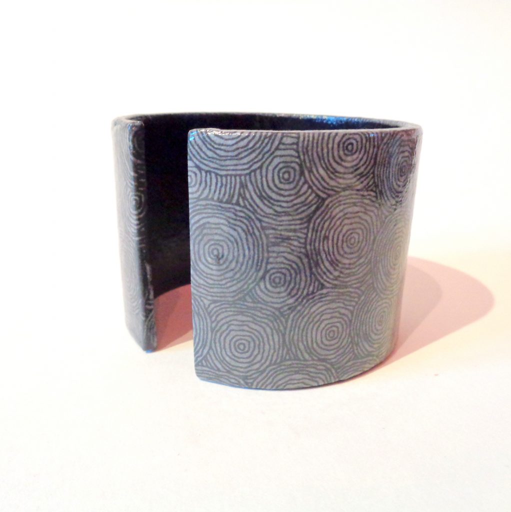 Bracelet manchette en carton - Rondogris