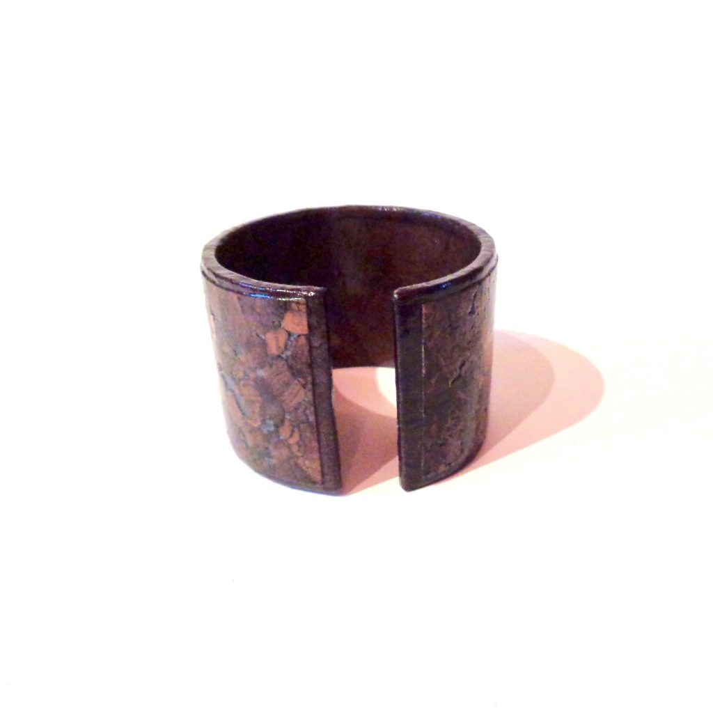 Bracelet manchette en carton - Liège