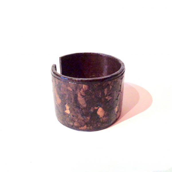 Bracelet manchette en carton - Liège