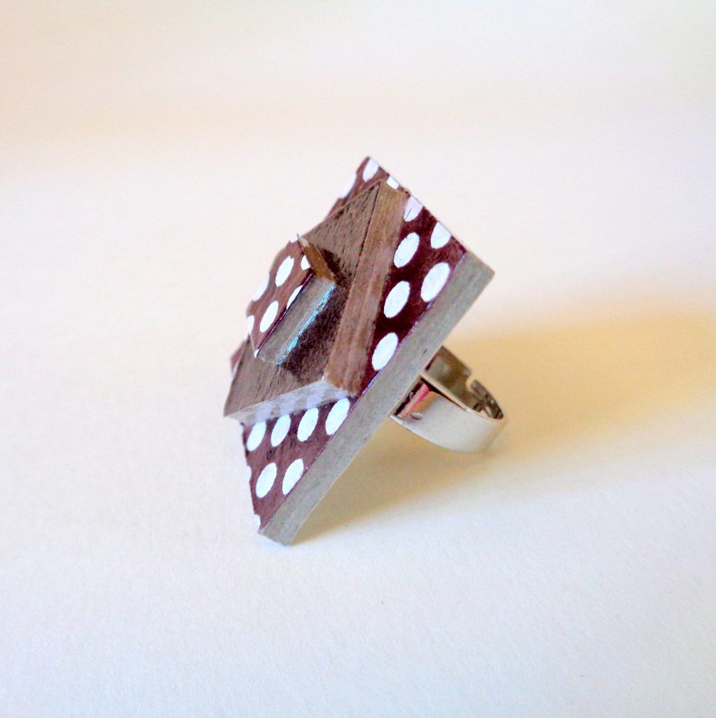 Bague carrée en carton - "Marron à pois"