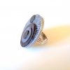 Grande bague ronde en carton - "Gris à cercles et Noir" – Image 3