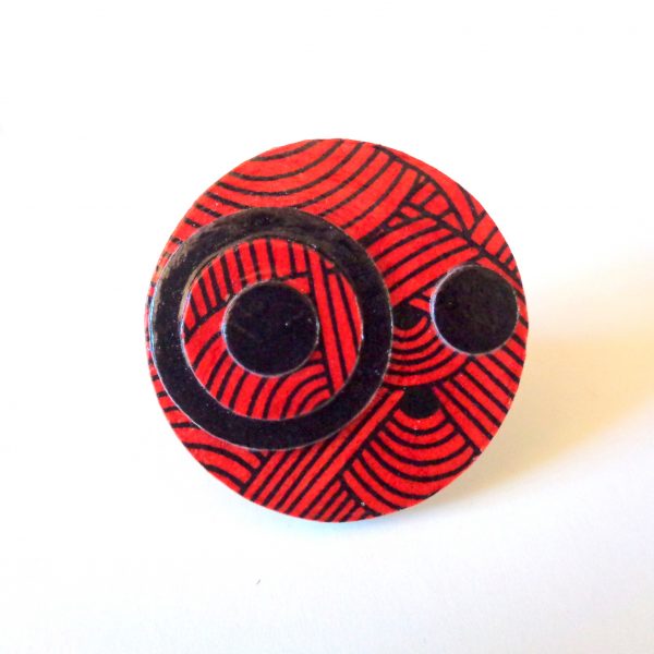 Grande bague ronde en carton - "Rouge Noeuds/Noir"