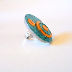 Grande bague ronde en carton - "Bleu turquoise/Jaune ocre" – Image 3