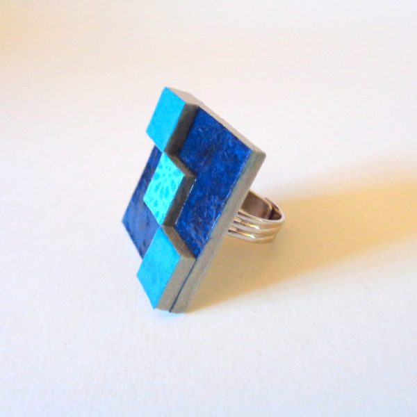 Bague carrée en carton - "Bleu outremer/Bleu à fleurs"