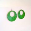 Boucles d'oreille en carton - Grandes créoles- Vert Prairie - Argent 925 – Image 2
