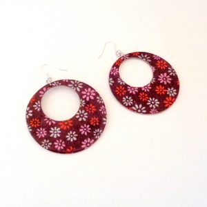 Boucles d'oreille en carton - Grandes Créoles - Bordeaux fleuri 70's - Argent 925 – Image 2