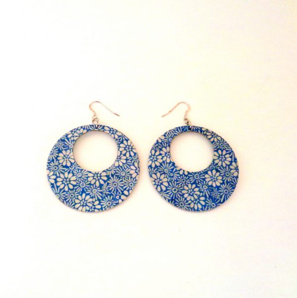 Boucles d'oreille en carton - Grandes créoles - "Bleu fleurs porcelaine" - Argent 925
