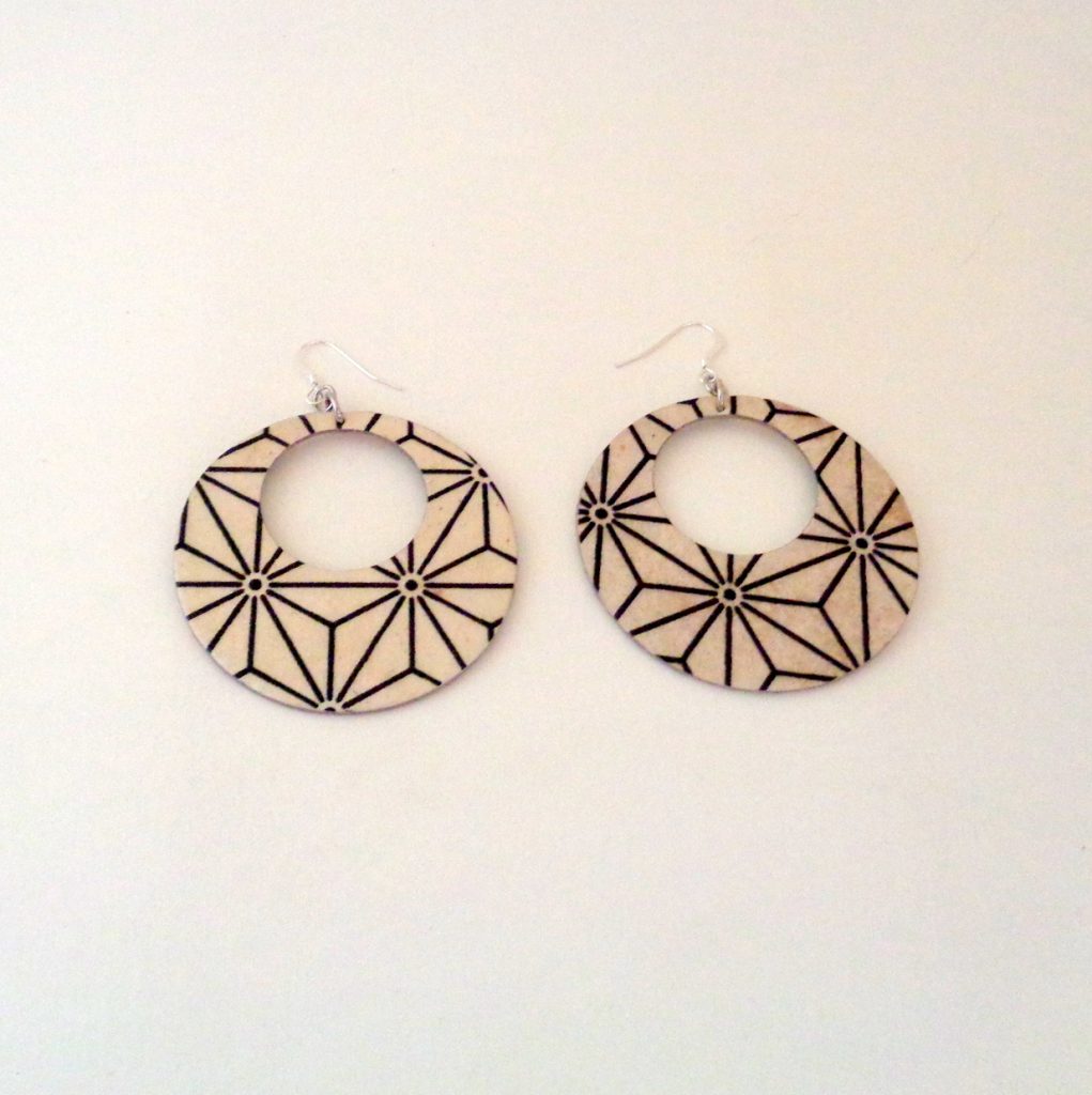 Boucles d'oreille en carton - Grandes créoles - "Blanc étoilé" - Argent 925