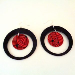 Boucles d'oreille en carton - "Grandes créoles plus une" - Noir/Rouge nœuds - Argent 925 – Image 2